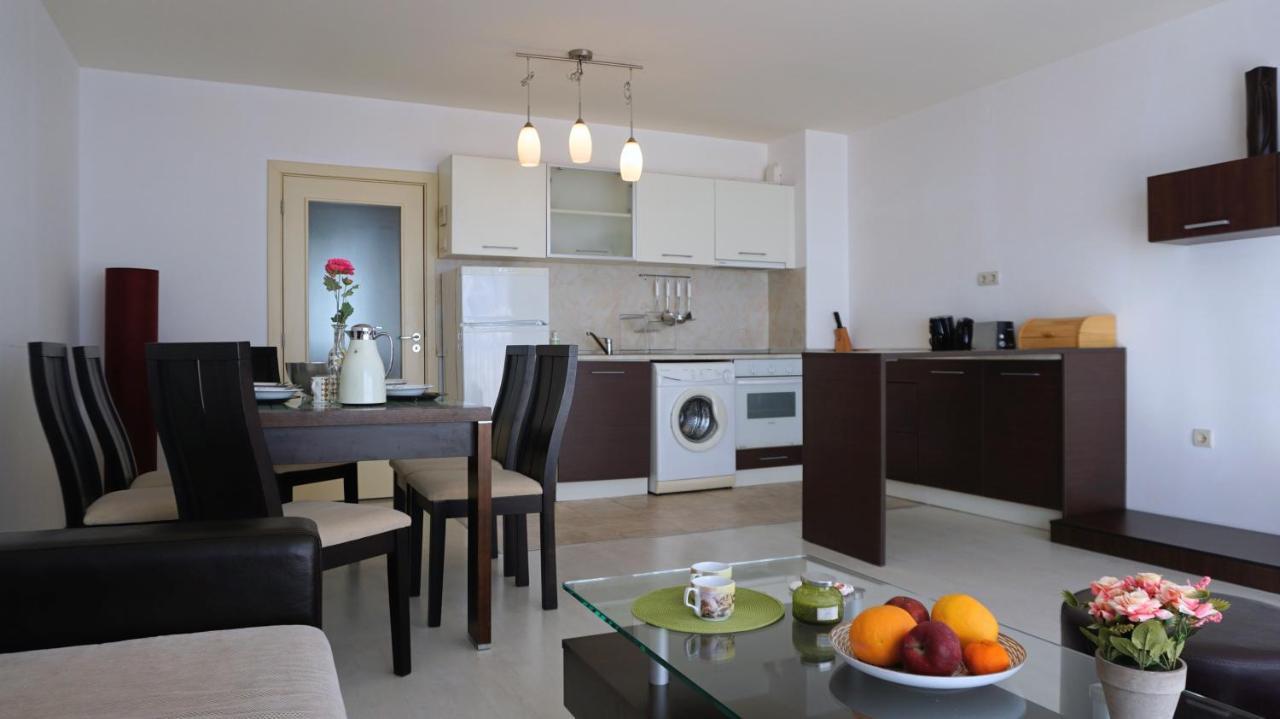 Апартаменти Свети Георги - Saint George Apartments Kavarna Buitenkant foto