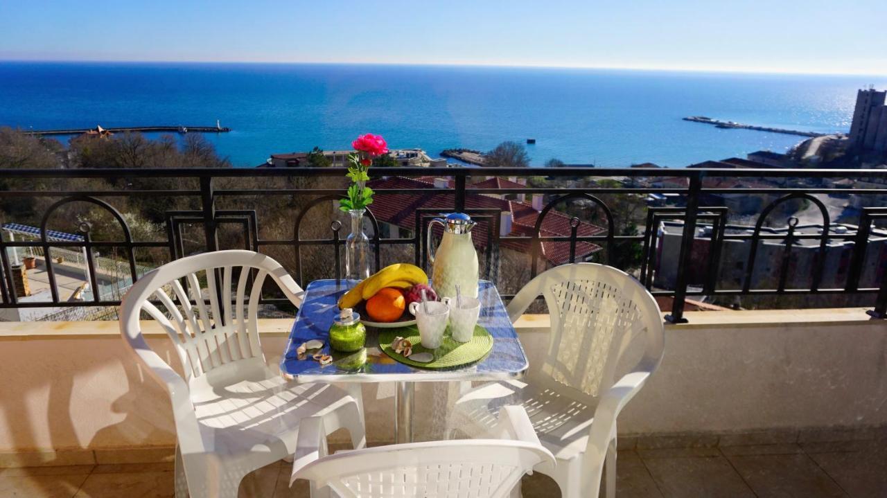 Апартаменти Свети Георги - Saint George Apartments Kavarna Buitenkant foto