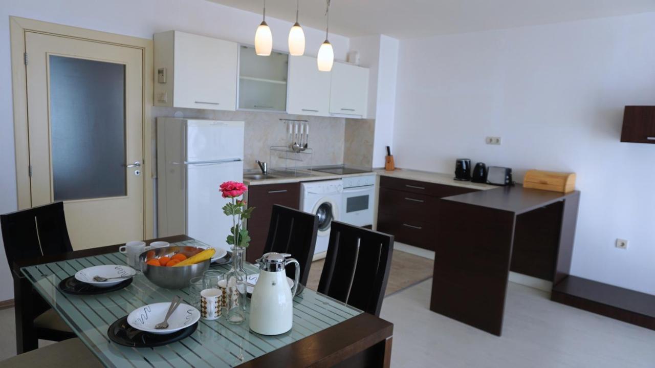 Апартаменти Свети Георги - Saint George Apartments Kavarna Buitenkant foto