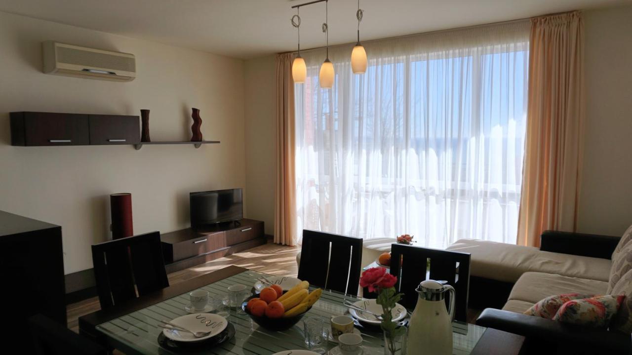 Апартаменти Свети Георги - Saint George Apartments Kavarna Buitenkant foto