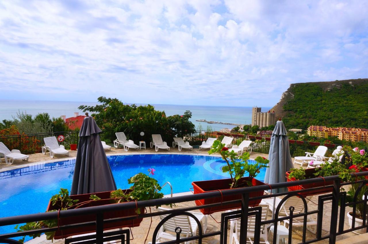 Апартаменти Свети Георги - Saint George Apartments Kavarna Buitenkant foto