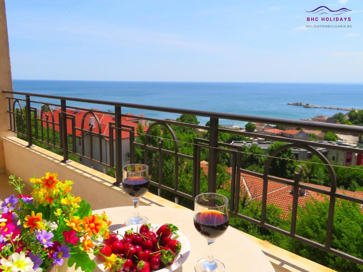 Апартаменти Свети Георги - Saint George Apartments Kavarna Buitenkant foto