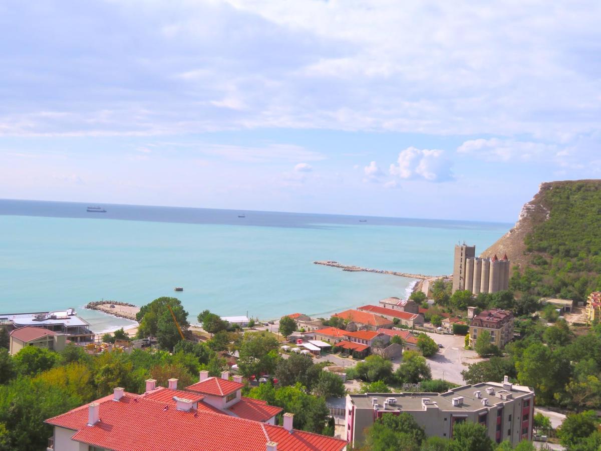 Апартаменти Свети Георги - Saint George Apartments Kavarna Buitenkant foto