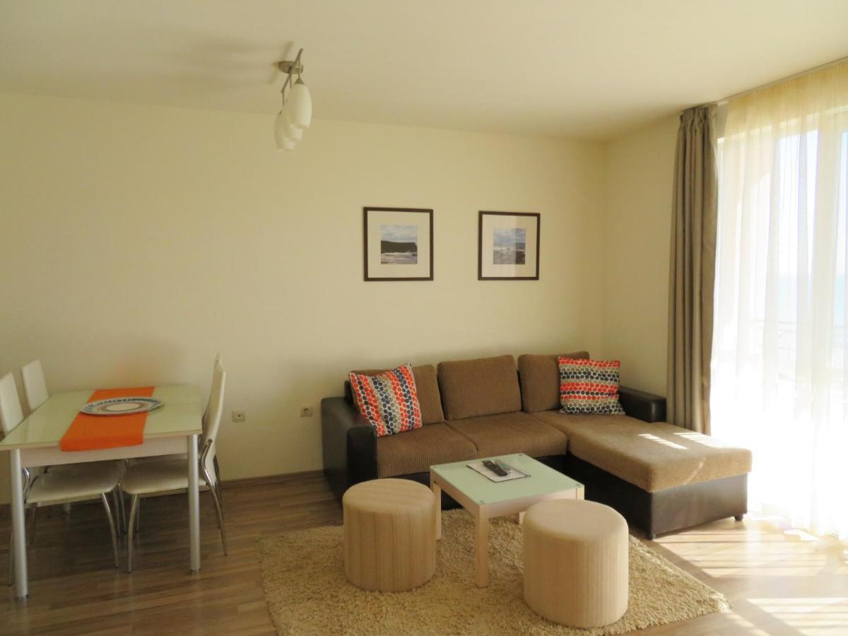 Апартаменти Свети Георги - Saint George Apartments Kavarna Buitenkant foto