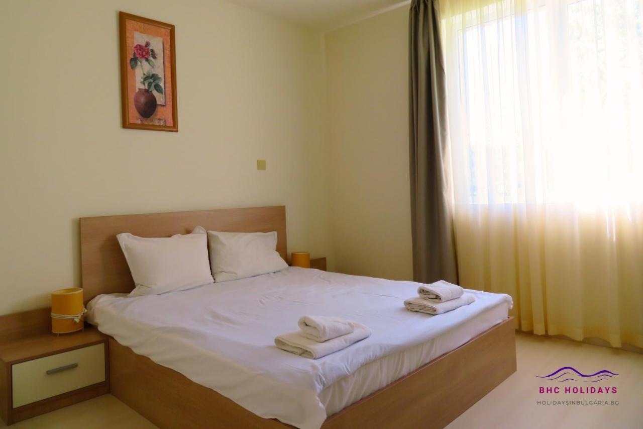 Апартаменти Свети Георги - Saint George Apartments Kavarna Buitenkant foto