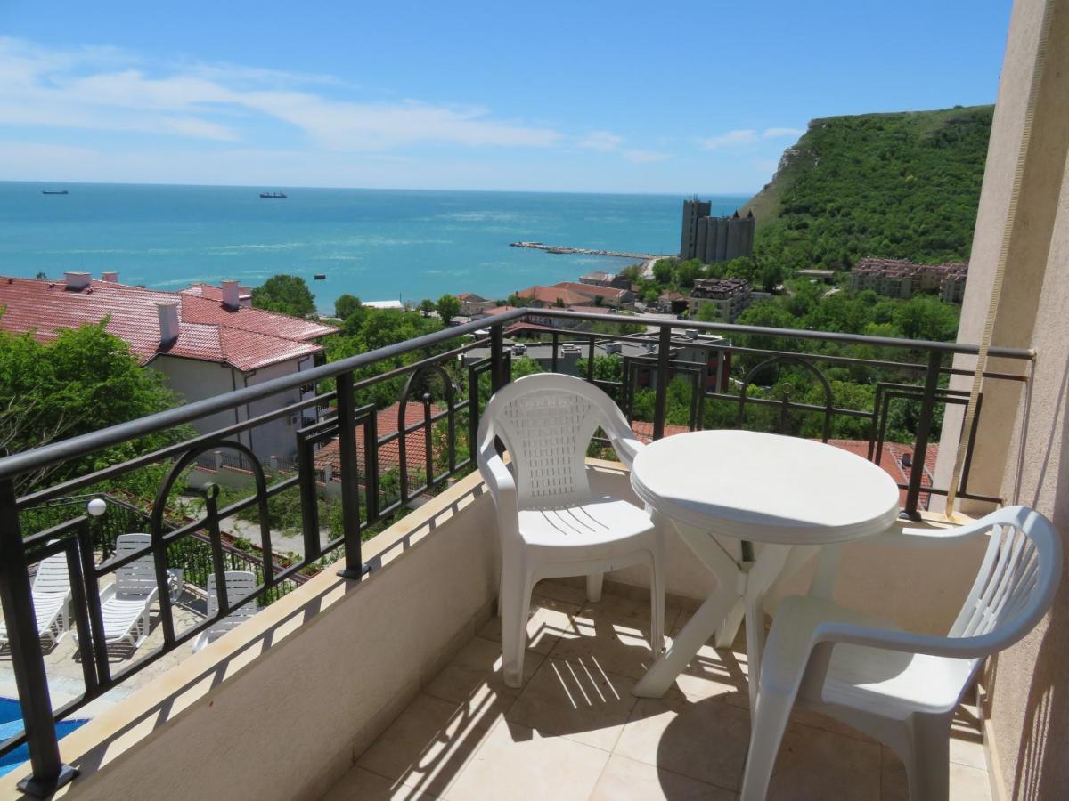 Апартаменти Свети Георги - Saint George Apartments Kavarna Buitenkant foto