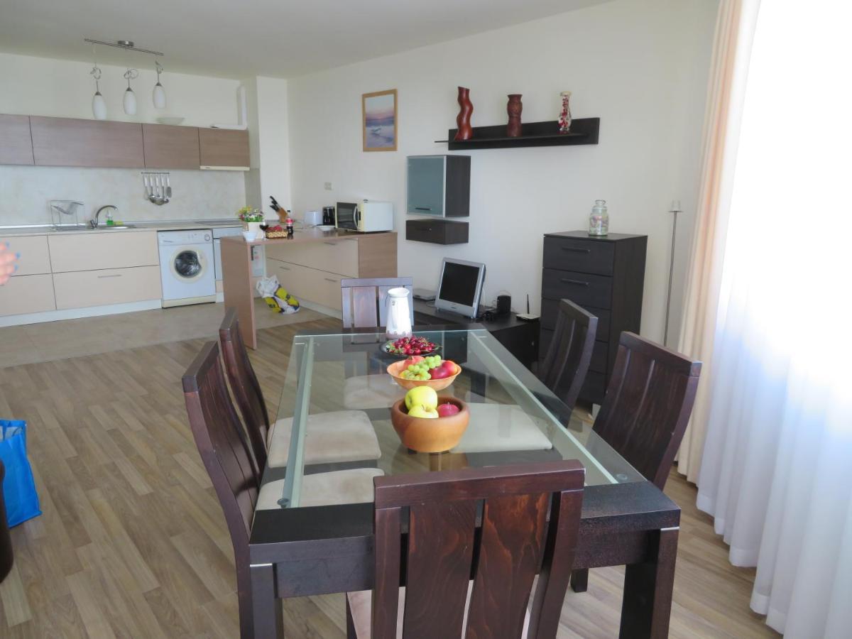 Апартаменти Свети Георги - Saint George Apartments Kavarna Buitenkant foto