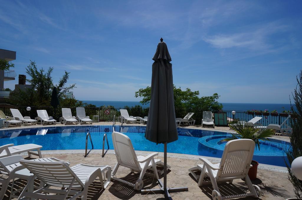 Апартаменти Свети Георги - Saint George Apartments Kavarna Buitenkant foto